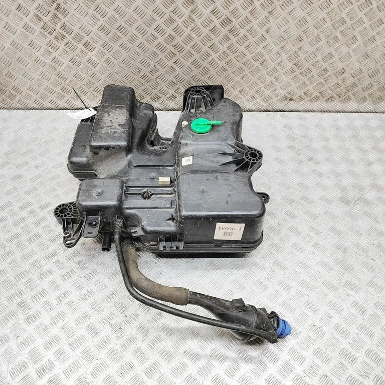AdBlue liquid reservoir – Opel Vivaro (2019-)