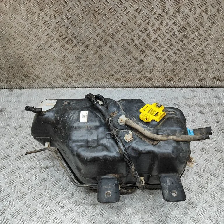 AdBlue šķidruma tvertne HC345H297AA