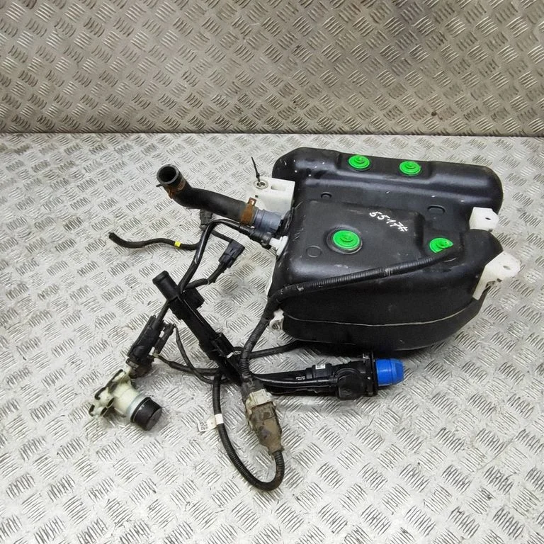 AdBlue šķidruma tvertne 31510G9000