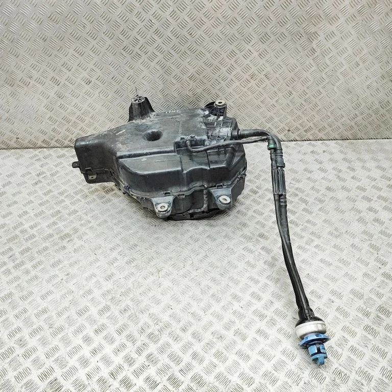 AdBlue liquid reservoir KK315J228AD