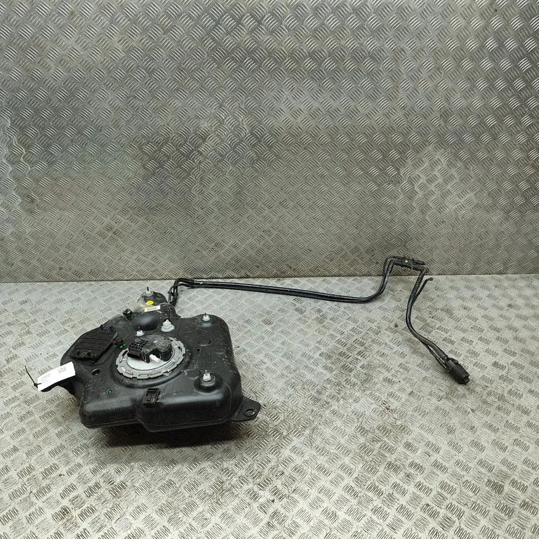AdBlue šķidruma tvertne 4G0131877K