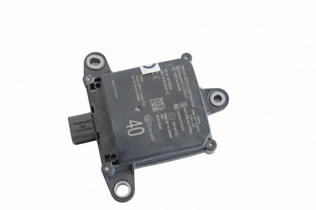 Pimenurga moodul 8816233040 – Lexus ES VII XZ10 (2018-2021)