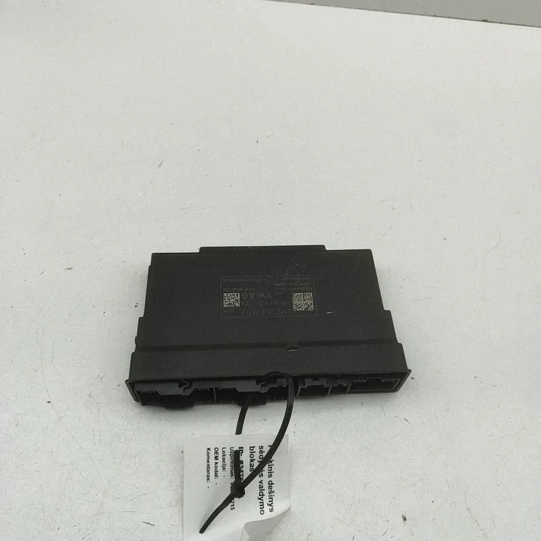 Sēdekļa vadības bloks 4M0959760E
