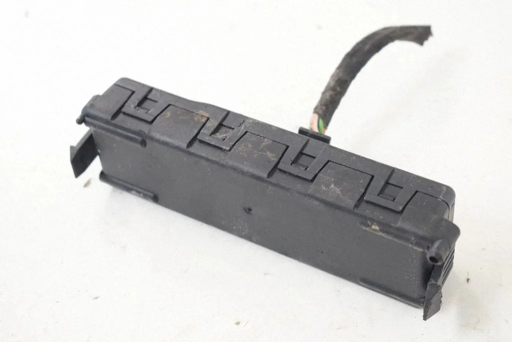 Sēdekļa vadības bloks 04602670AD