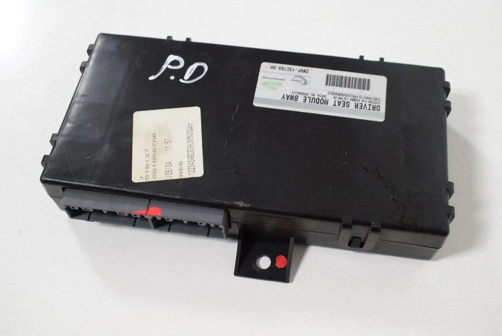Seat control module VP2W9F13C789DH