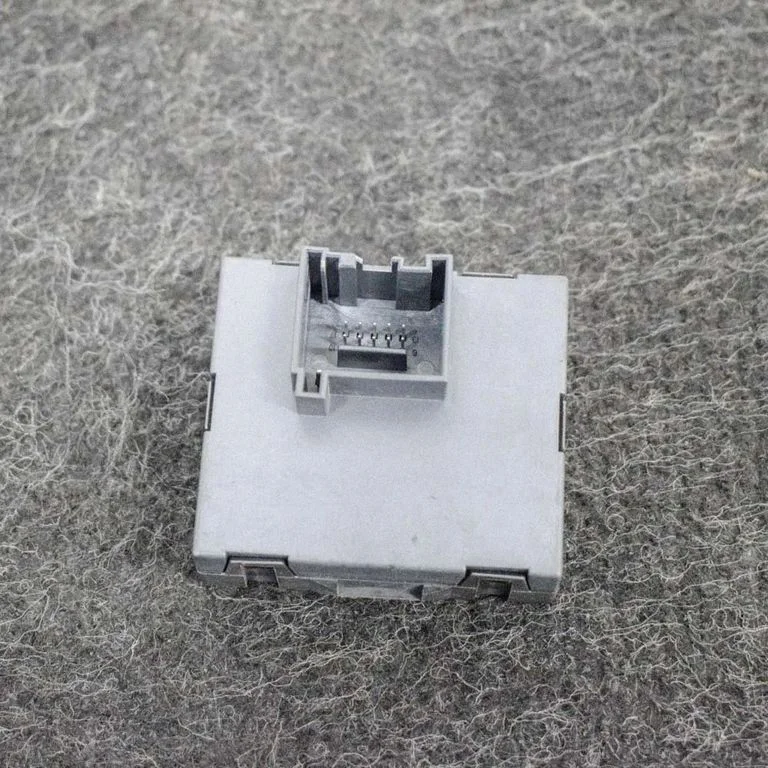 Sēdekļa vadības bloks 8K0959772
