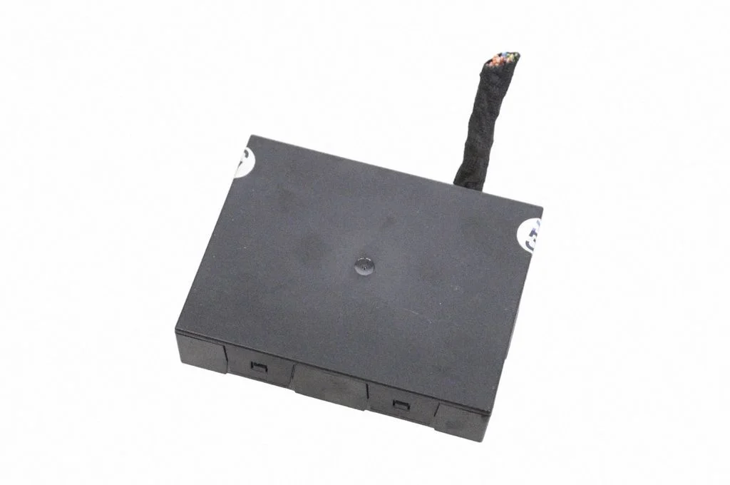 Bezatslēgas sistēmas KESSY (keyless) vadības bloks/modulis 5Q0959435A