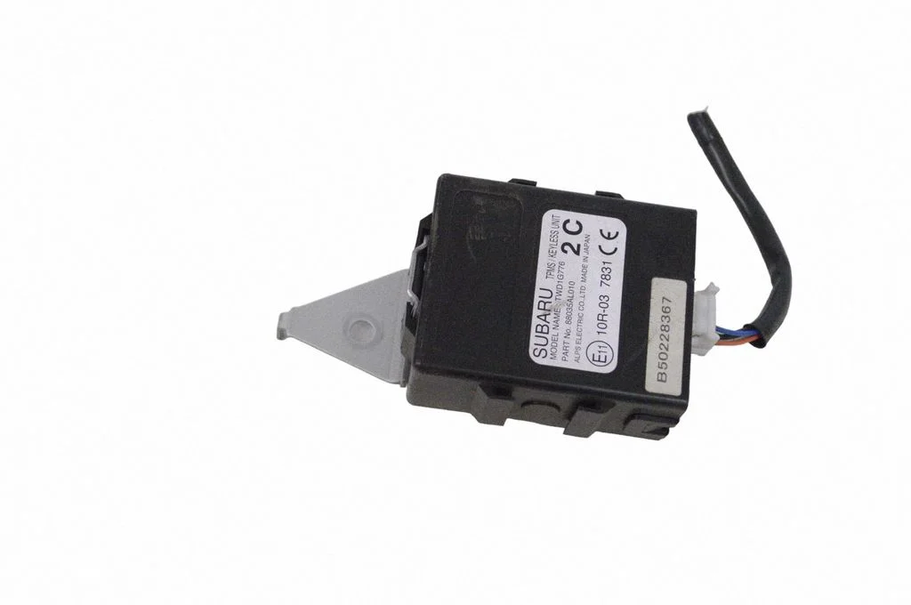 Võtmeta süsteemi KESSY (keyless) juhtplokk/moodul 88035AL010