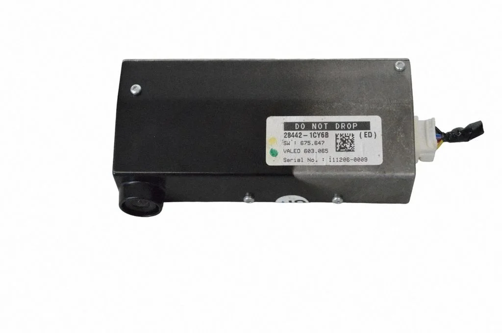 Tuuleklaasi kaamera 284421CY6B