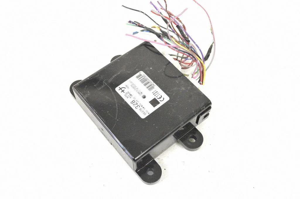 Võtmeta süsteemi KESSY (keyless) juhtplokk/moodul 8637B328
