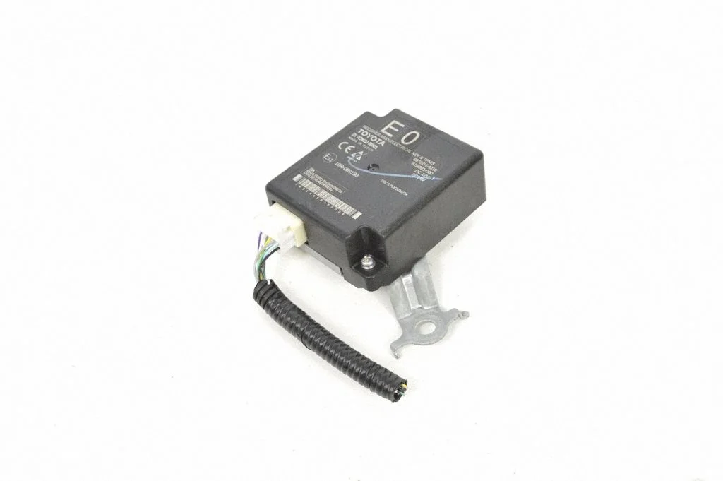 Bezatslēgas sistēmas KESSY (keyless) vadības bloks/modulis 897B0F4010