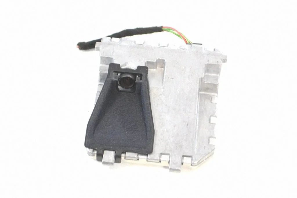Windshield/windscreen camera – Mercedes-Benz S-Class W221 (2005-2013)