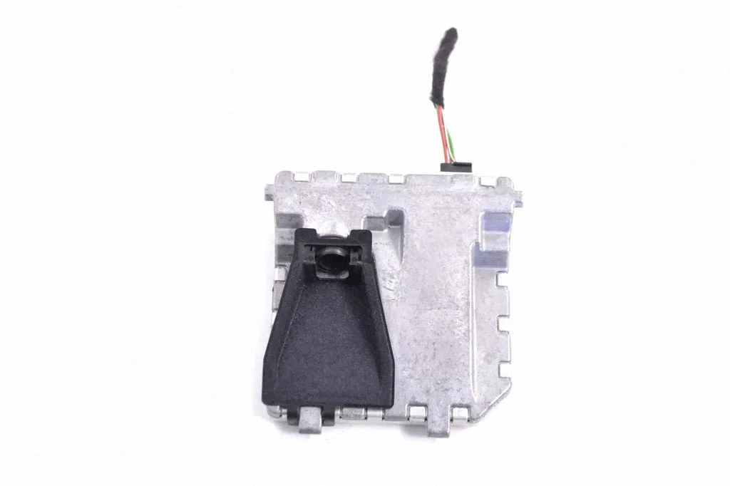 Windshield/windscreen camera – Mercedes-Benz S-Class W221 (2005-2013)