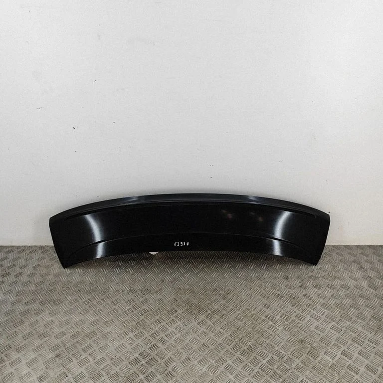 Tailgate/trunk spoiler 9Y3827204G