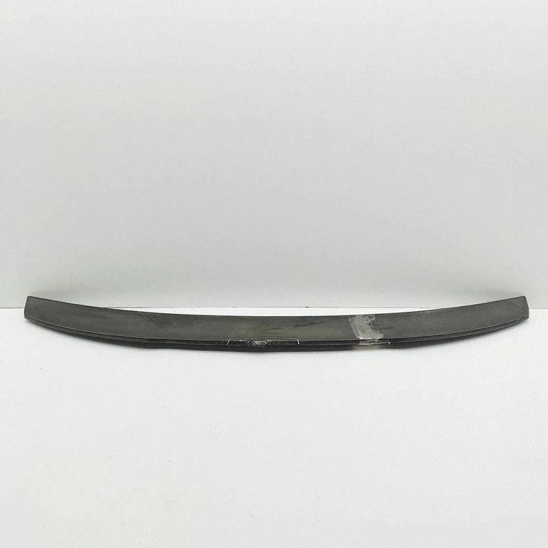 Tailgate/trunk spoiler 8V5071645A