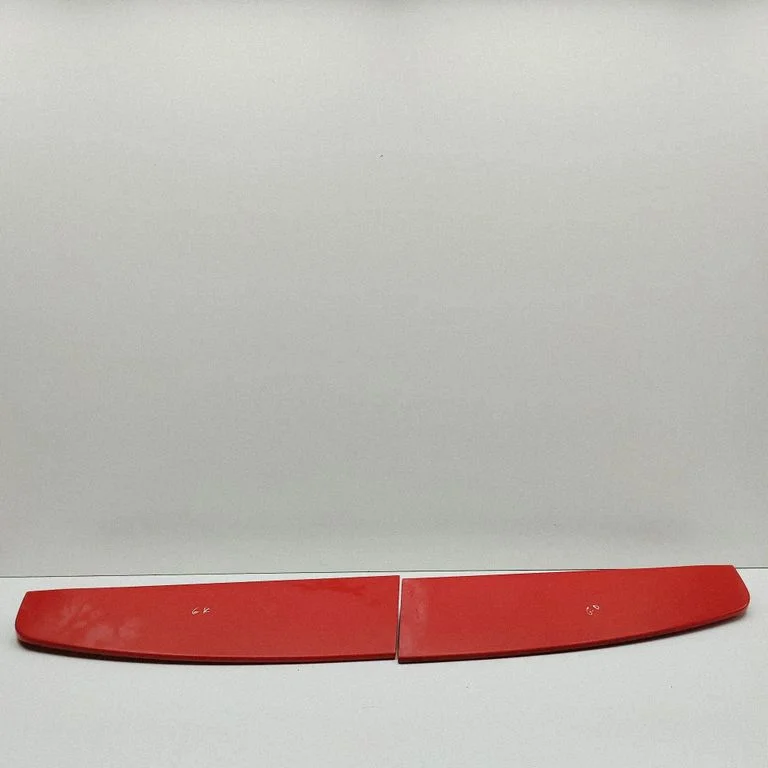Tailgate/trunk spoiler
