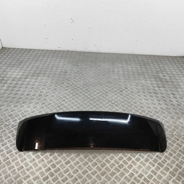 Tailgate/trunk spoiler 8499859