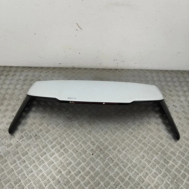 Tagaluugi spoiler – BMW iX1 (2022-)