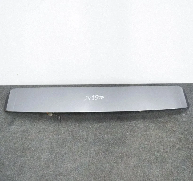 Aizmugurējā vāka spoilers 8R0827933