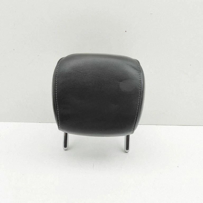 Priekšējā sēdekļa pagalvis 8W6885973B
