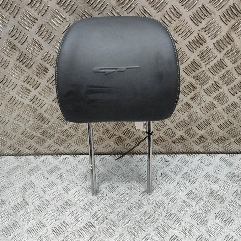 Zagłówek fotela przedniego 88700J5120