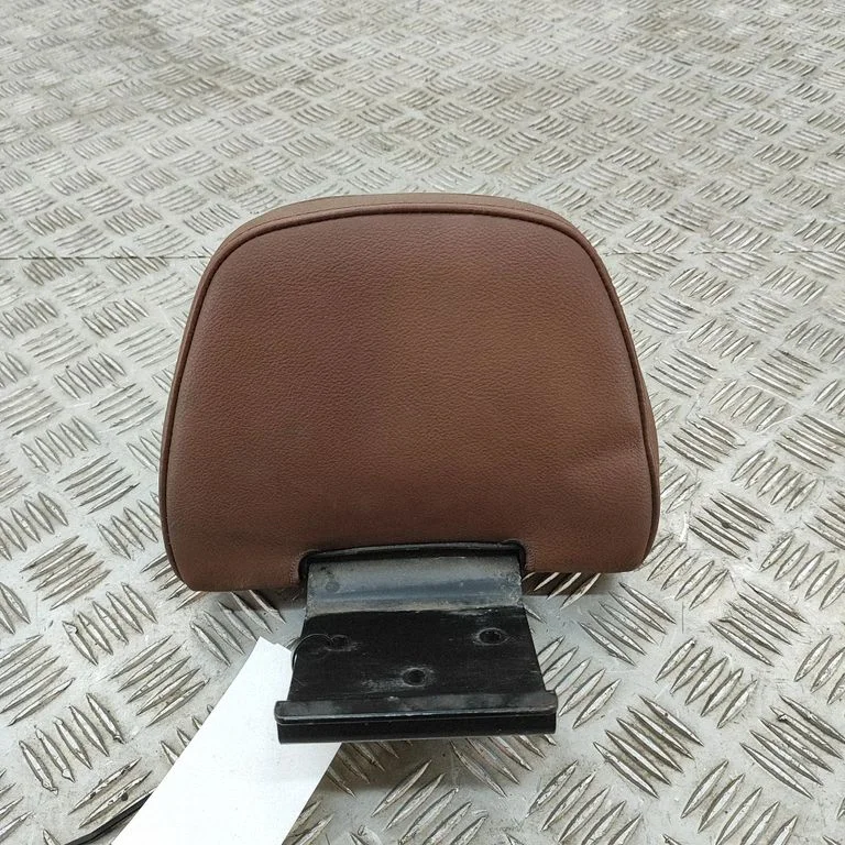 Priekšējā sēdekļa pagalvis 8F0885973N