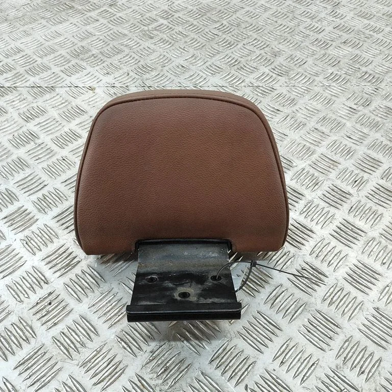 Priekšējā sēdekļa pagalvis 8F0885973N