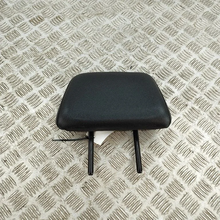 Front seat headrest 884002836R