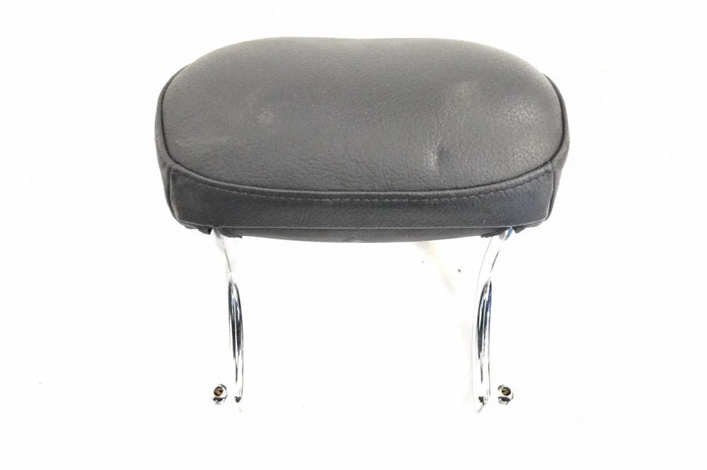 Front seat headrest – Mercedes-Benz CLS-Class C219 (2003-2011)
