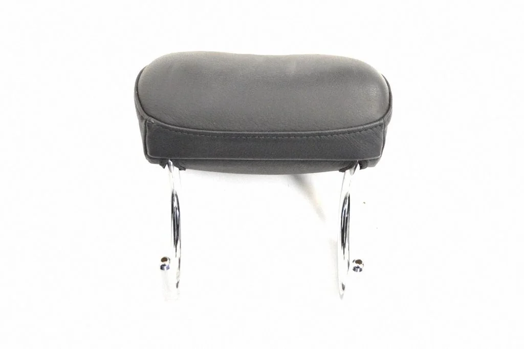 Front seat headrest – Mercedes-Benz CLS-Class C219 (2003-2011)
