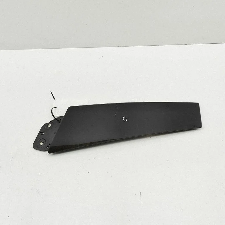 Front door glass trim molding – Audi E-tron GT (2021-)