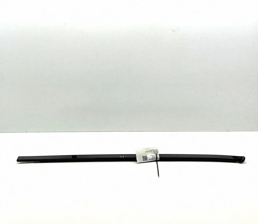 Esiukse klaasi liist 808215MP0A – Nissan Ariya (2021-)