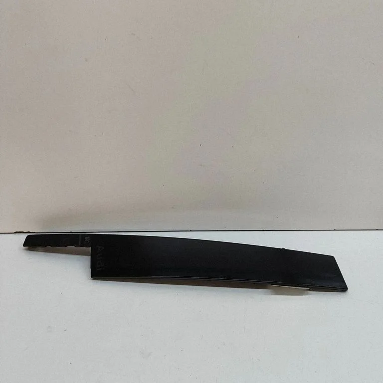 Esiukse klaasi liist 4KE837901