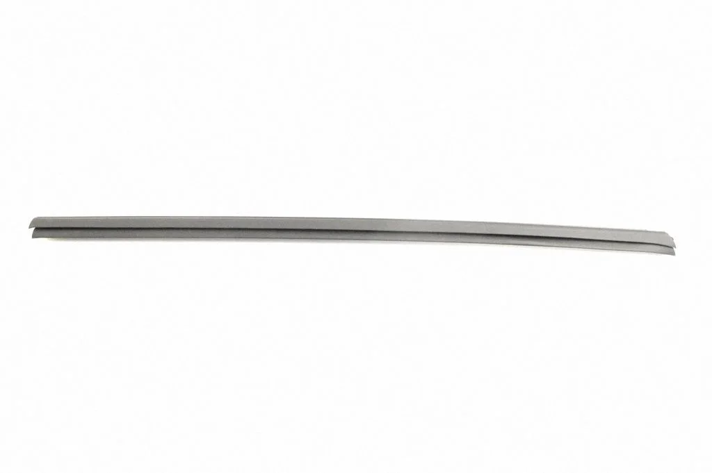 Front door glass trim molding – Mercedes-Benz ML-Class W166 (2012-2017)