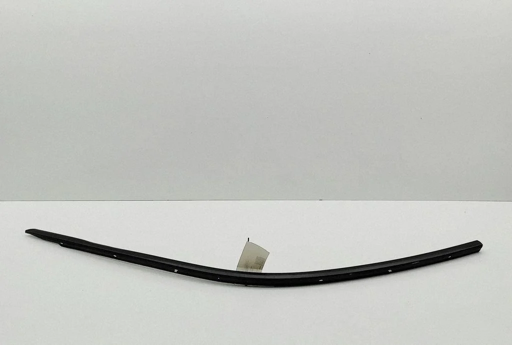 Esiukse klaasi liist – Porsche 911 992 (2019-)
