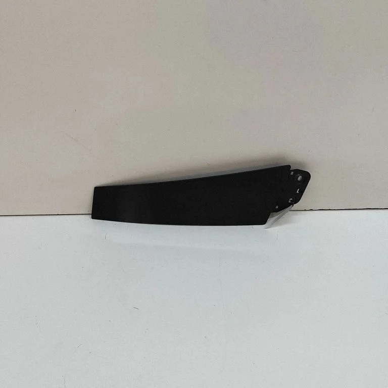 Priekšējo durvju stikla apdare 43R011595