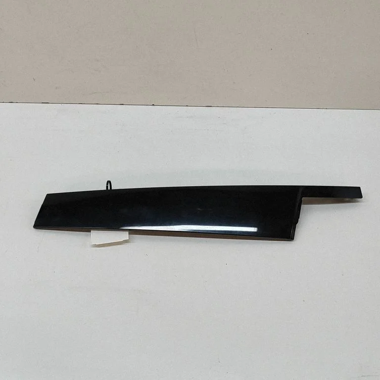 Front door glass trim molding 5LA837902