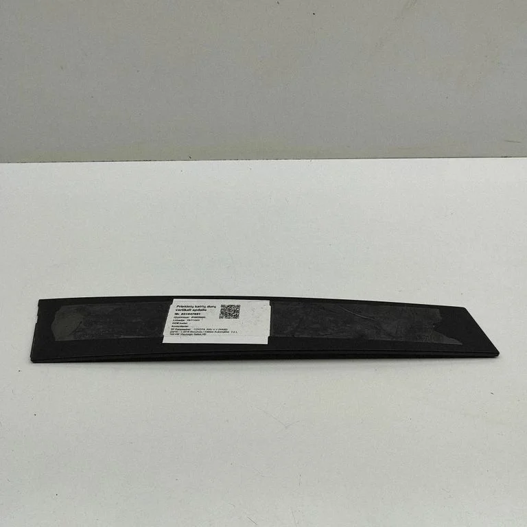Priekšējo durvju stikla apdare 7575642020