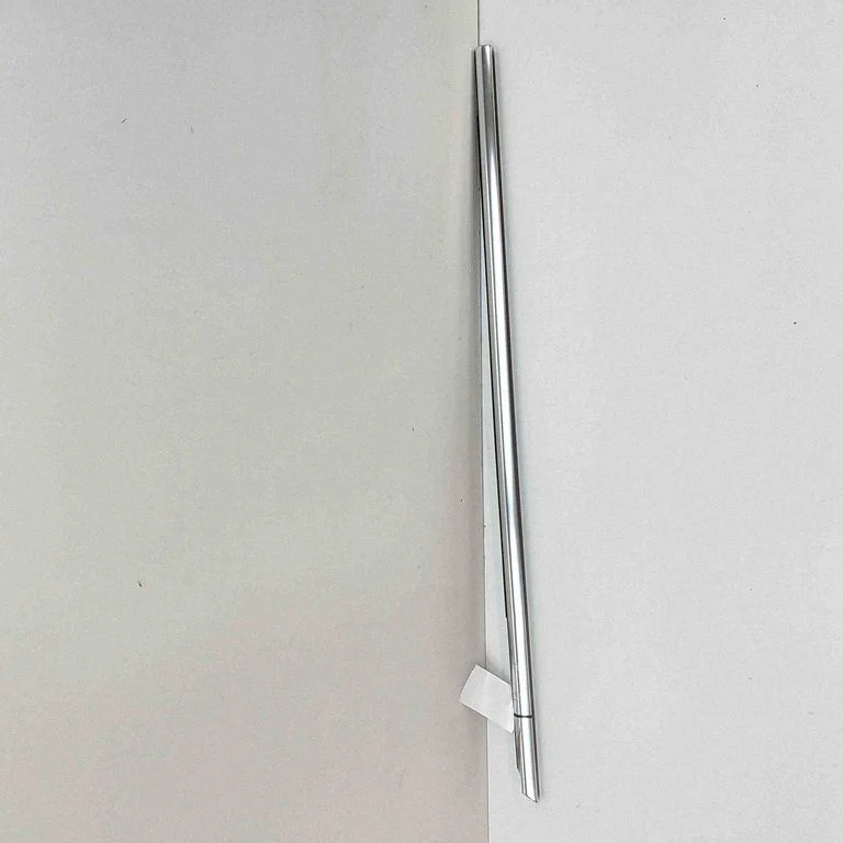 Front door glass trim molding A1677201302