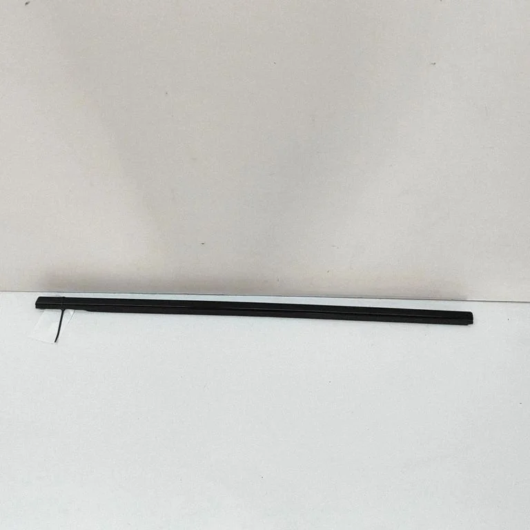 Priekšējo durvju stikla apdare 9825968780