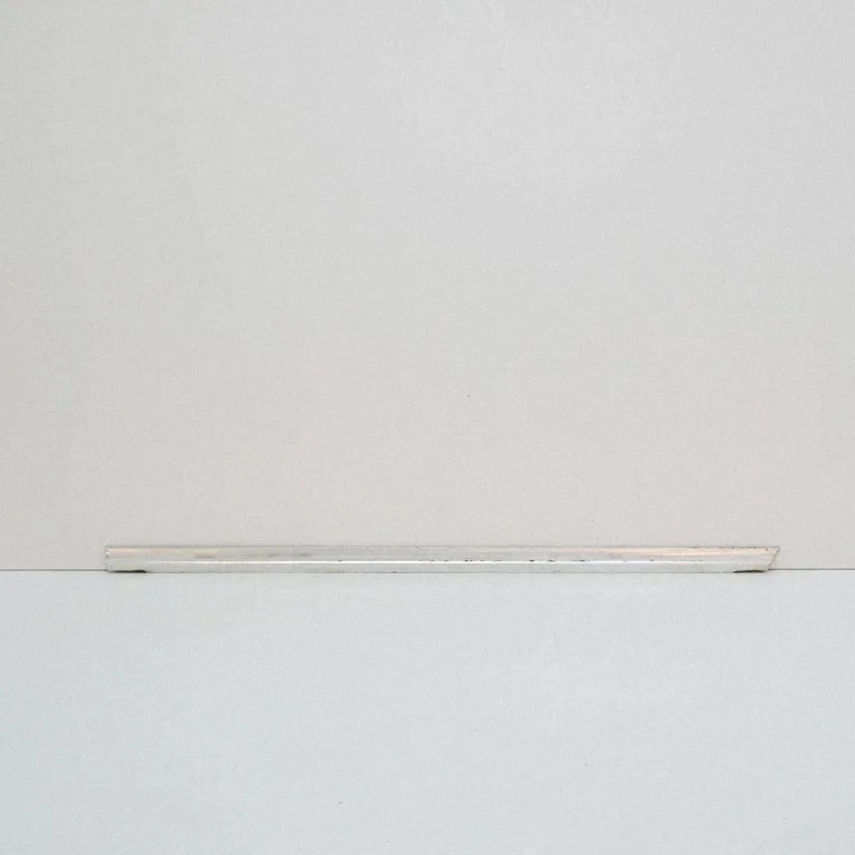 Front door glass trim molding 1087280230