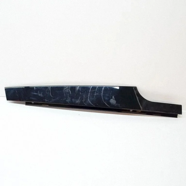 Front door glass trim molding – BMW X3M F97 (2019-)