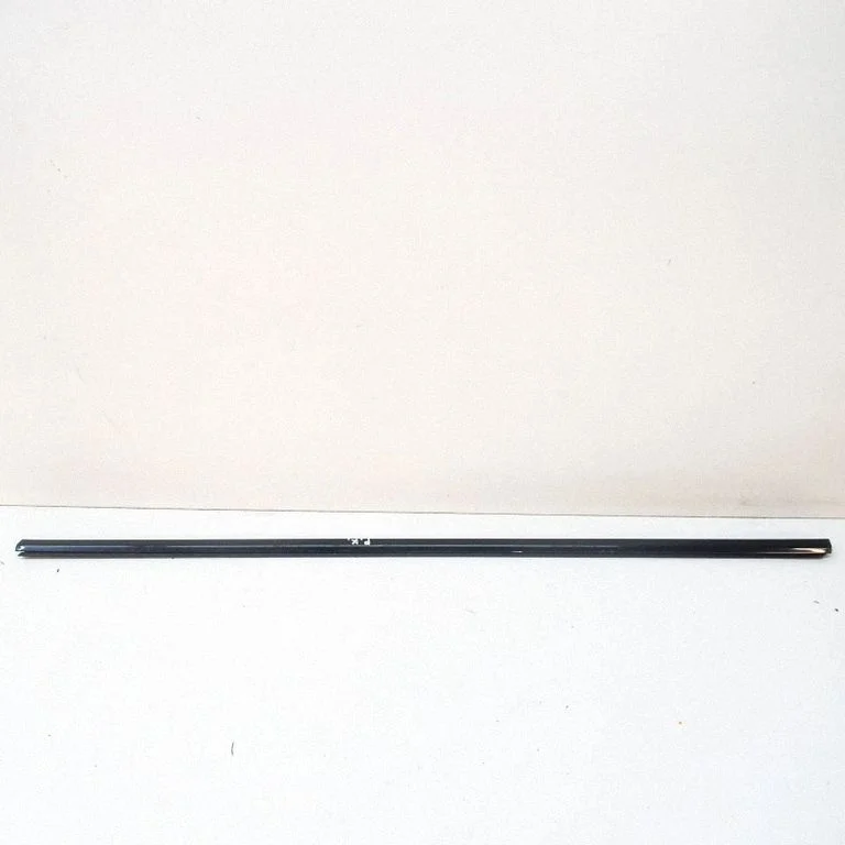 Front door glass trim molding – left