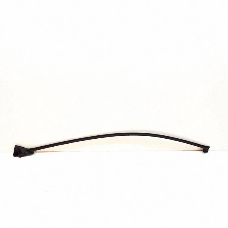 Front door glass trim molding HK8320518A