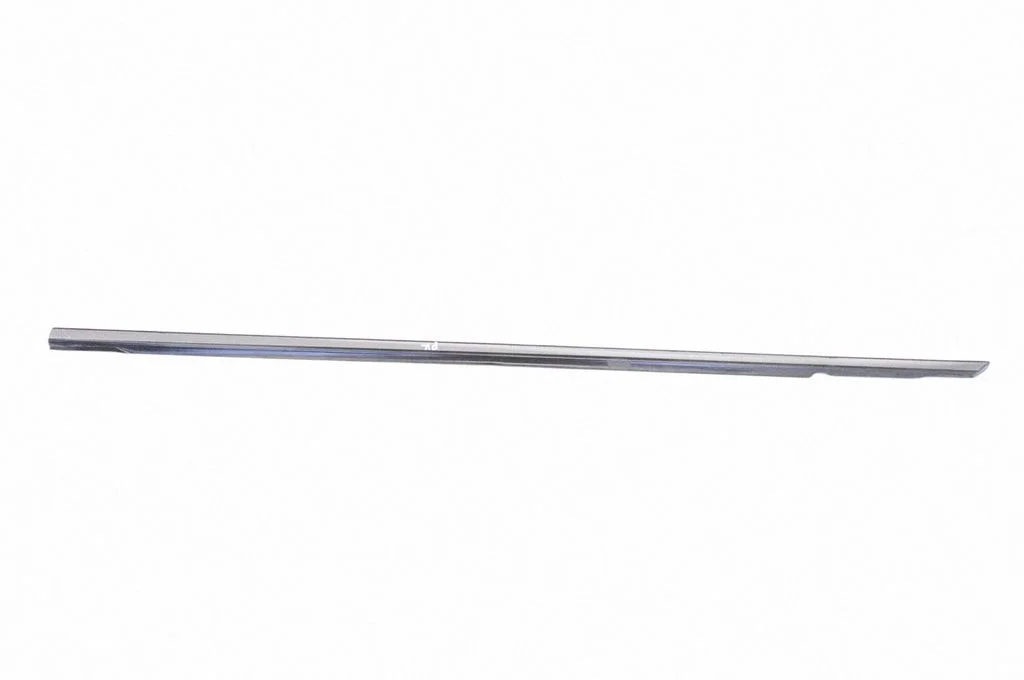 Front door glass trim molding – left