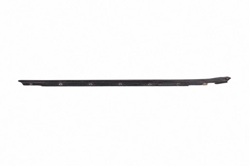 Listwa szyby drzwi 8J0837478