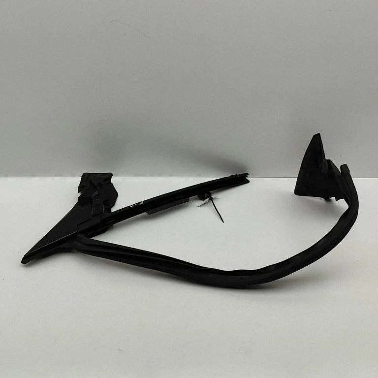 Listwa szyby drzwi 9J1837434