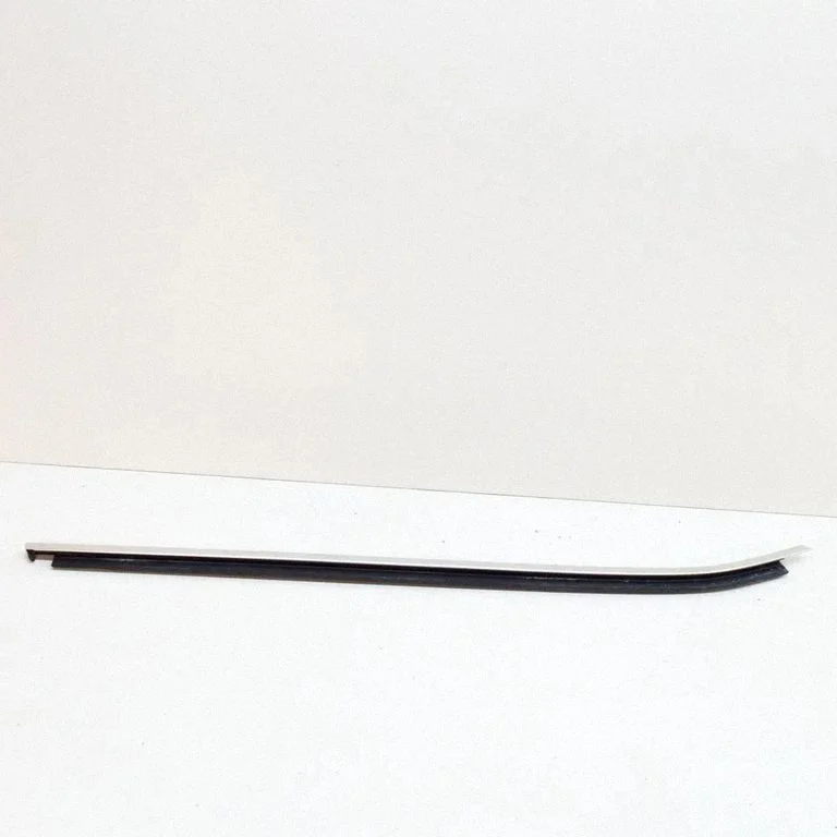 Door glass trim – BMW X3 G01 (2018-2024)