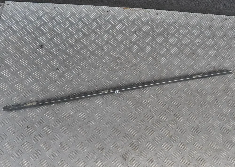 Ukseklaasi liist – BMW 4-seeria F32 F33 (2013-2020)