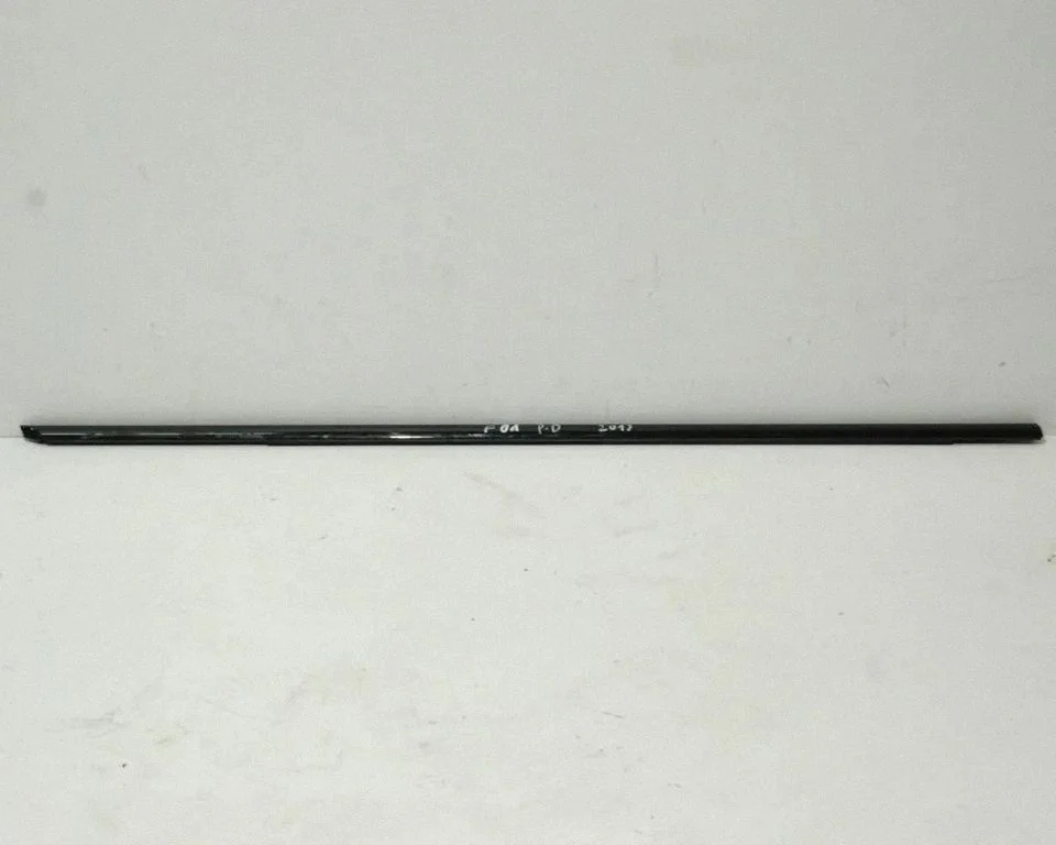 Door glass trim – BMW 7 Series F01 F02 F03 F04 (2008-2016)
